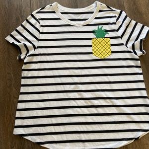 Old Navy - Round Hem Pocket Tee
